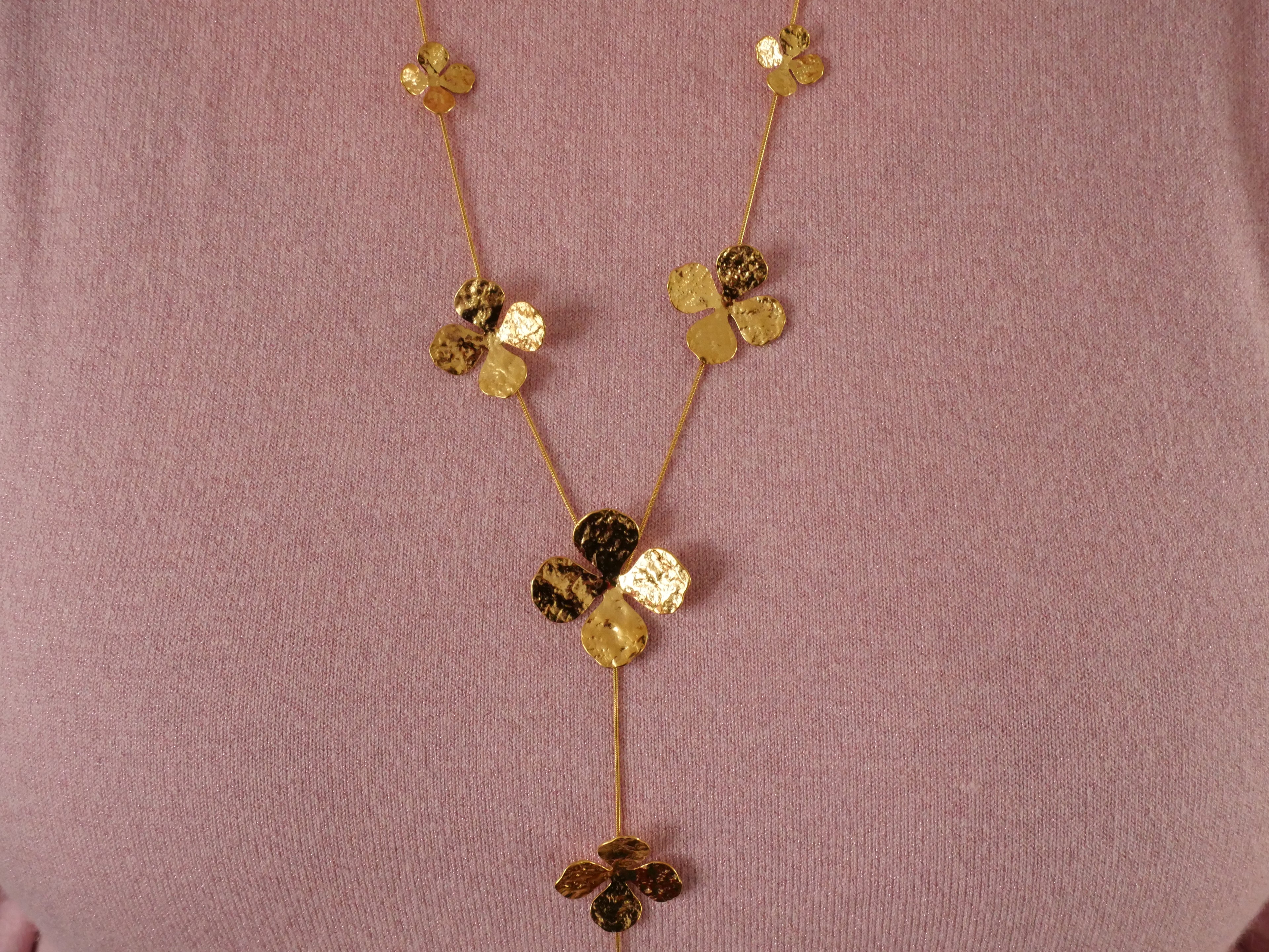 Collier Flora
